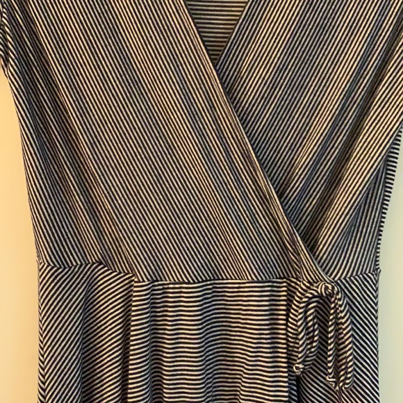 Summer dress - Picture 2 of 2